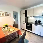 Apartment Stella Lilia *