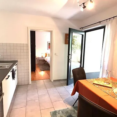 Stella Lilia Appartement *